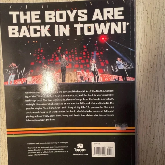 ONE DIRECTION BOOK - Picture 5 of 6